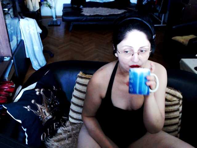 1imperatriza live cam on BongaCams
