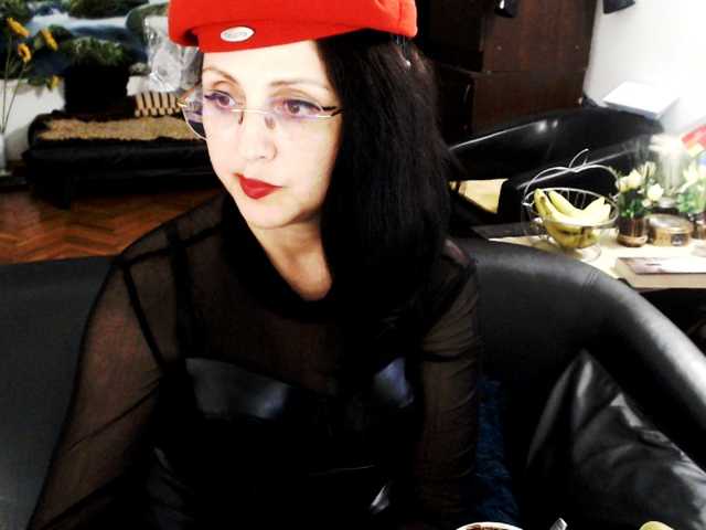 1imperatriza live cam on BongaCams