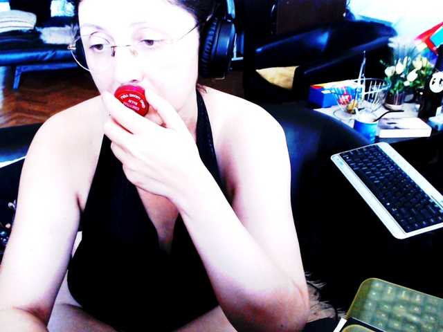 1imperatriza live cam on BongaCams