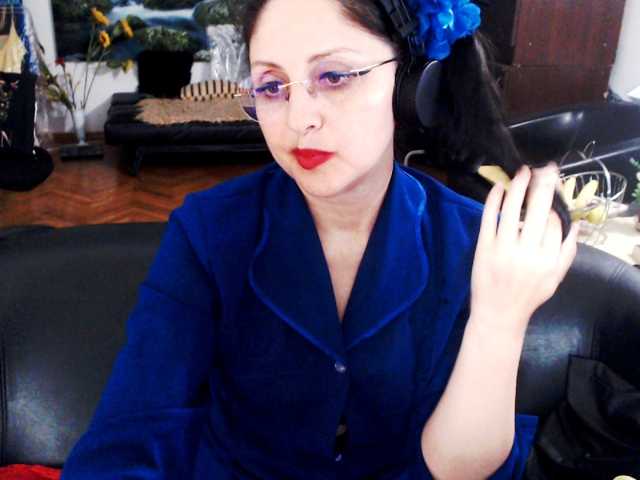 1imperatriza live cam on BongaCams