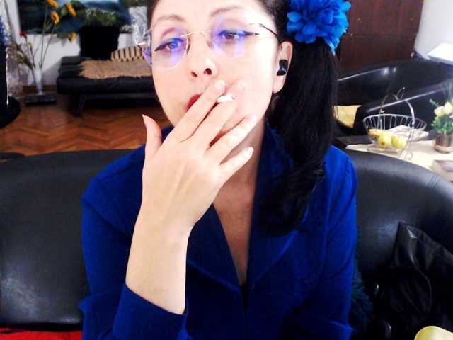 1imperatriza live cam on BongaCams