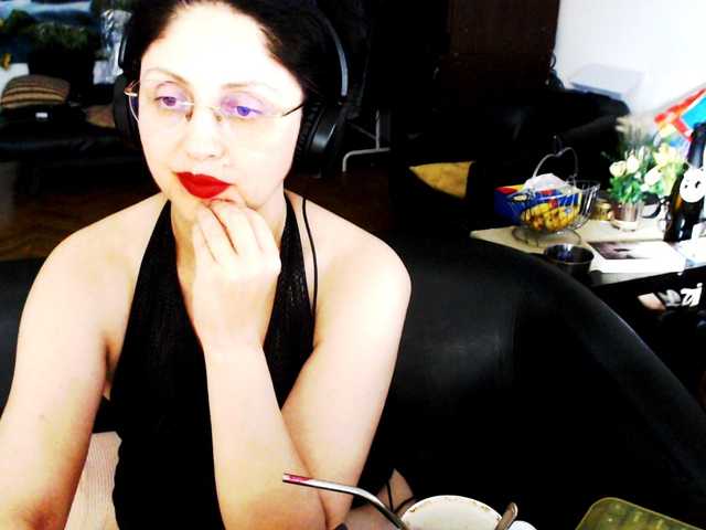 1imperatriza live cam on BongaCams