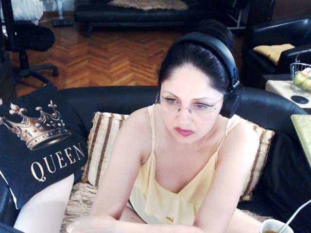 1imperatriza live cam on BongaCams