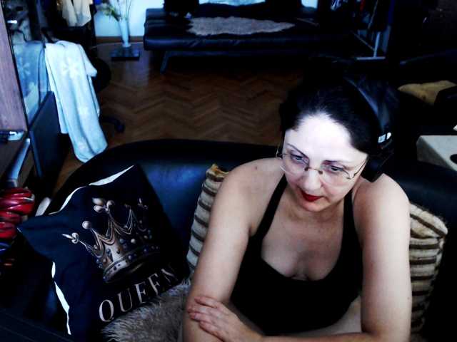 1imperatriza live cam on BongaCams