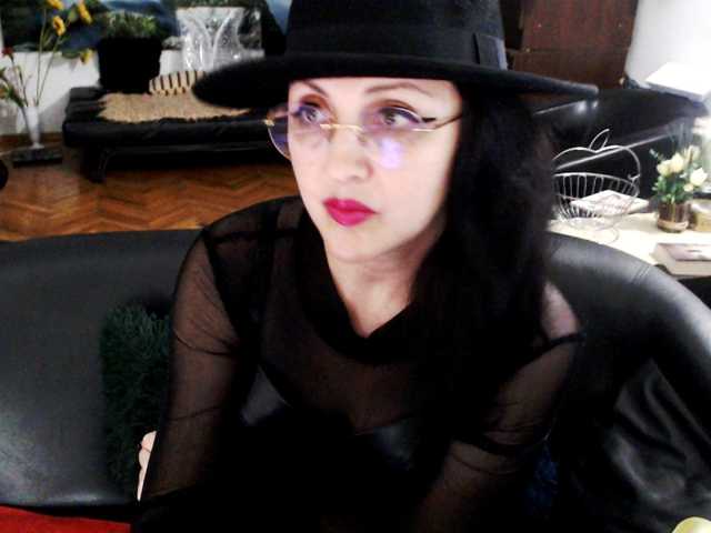 1imperatriza, en vivo ahora en BongaCams