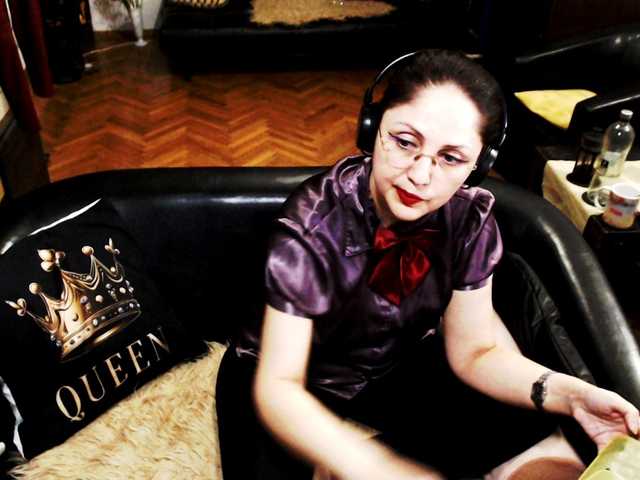 1imperatriza's BongaCams show and profile