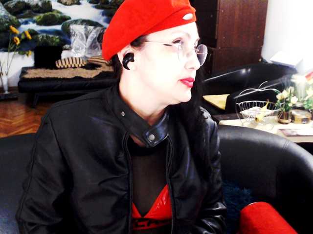 1imperatriza live cam on BongaCams