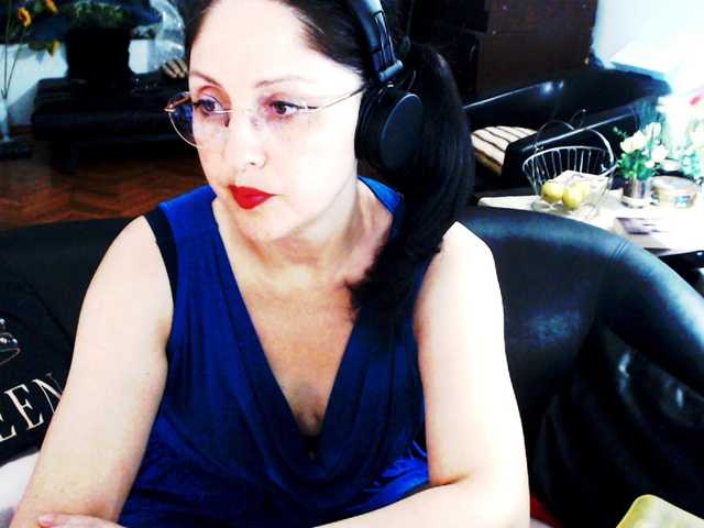 1imperatriza live cam on BongaCams