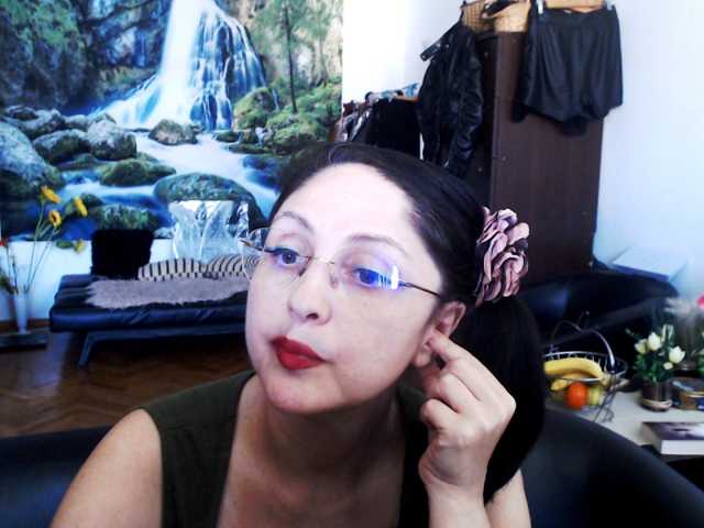 1imperatriza live cam on BongaCams