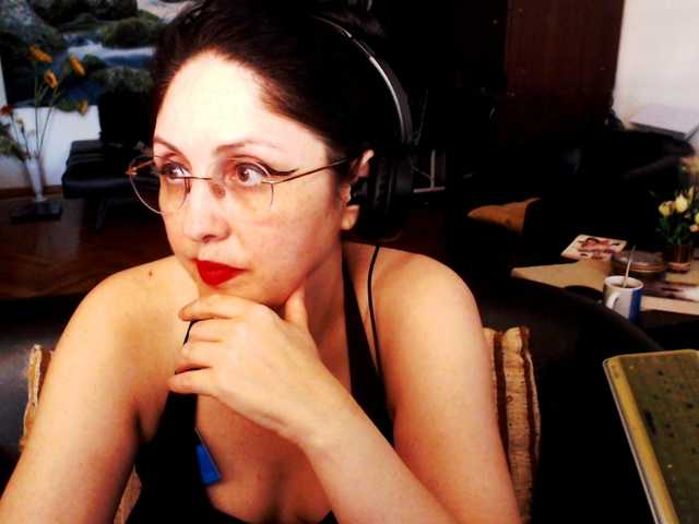 1imperatriza live cam on BongaCams