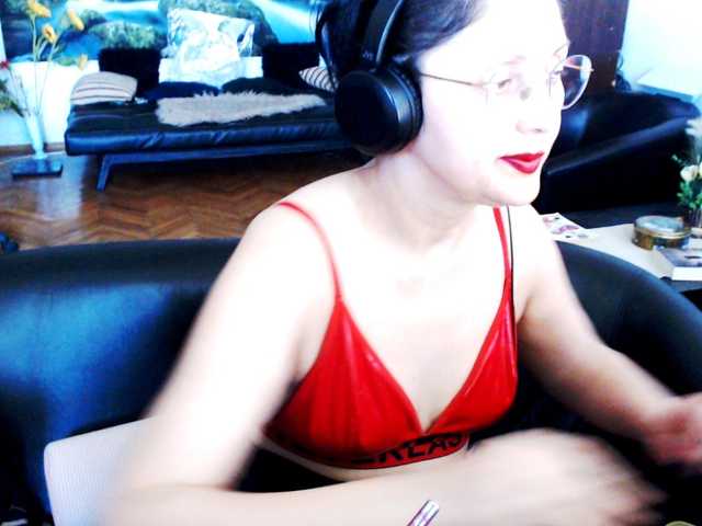 1imperatriza live cam on BongaCams