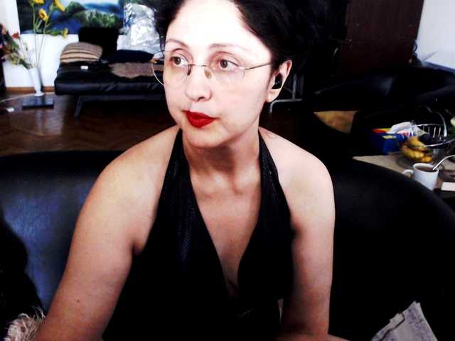1imperatriza live cam on BongaCams