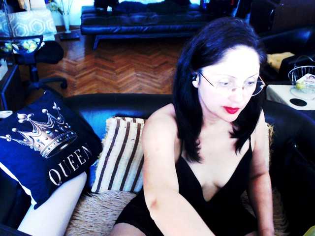 1imperatriza live cam on BongaCams