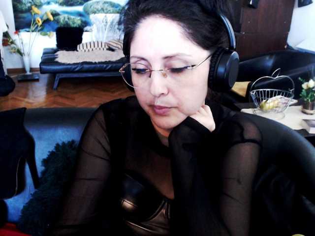 1imperatriza, live now on BongaCams