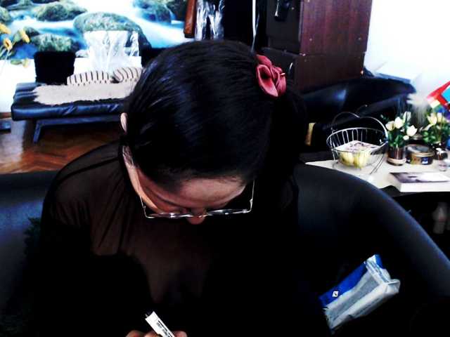1imperatriza live cam on BongaCams