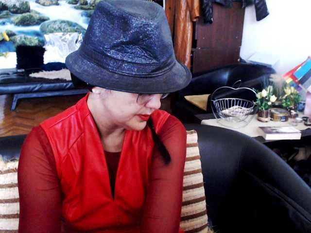1imperatriza live cam on BongaCams