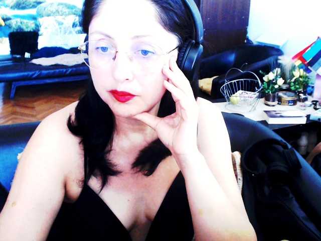 1imperatriza live cam on BongaCams
