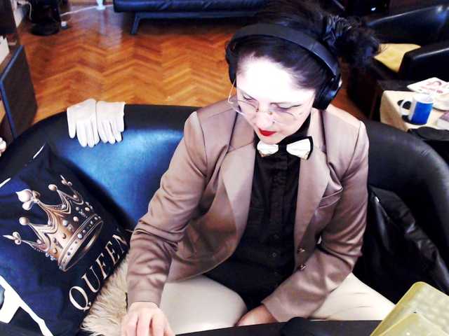 1imperatriza cam belle