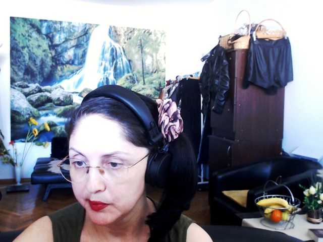 1imperatriza live cam on BongaCams
