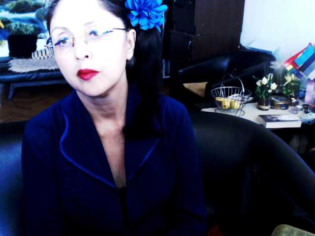 1imperatriza live cam on BongaCams