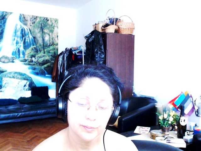 1imperatriza live cam on BongaCams