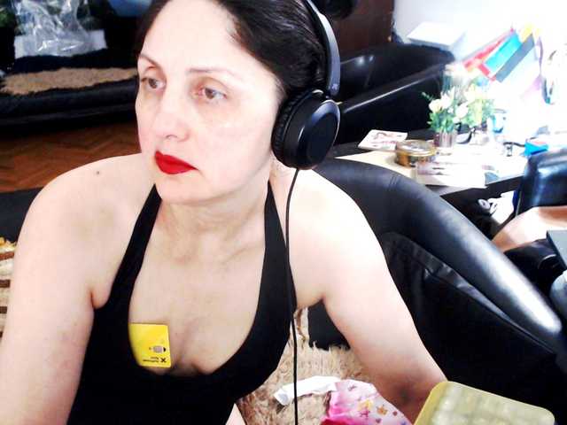 1imperatriza live cam on BongaCams