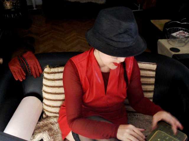 1imperatriza live cam on BongaCams
