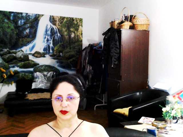 1imperatriza live cam on BongaCams