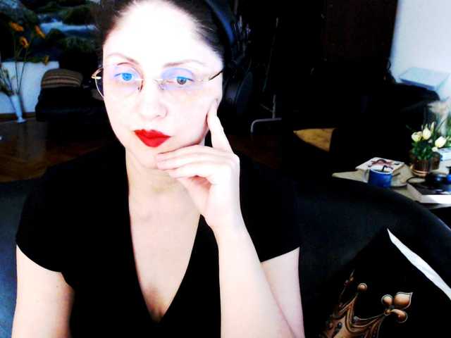 1imperatriza live cam on BongaCams