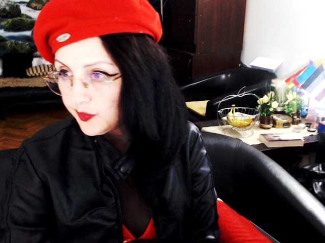 1imperatriza live cam on BongaCams