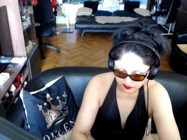 1imperatriza live cam on BongaCams
