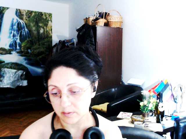 1imperatriza live cam on BongaCams