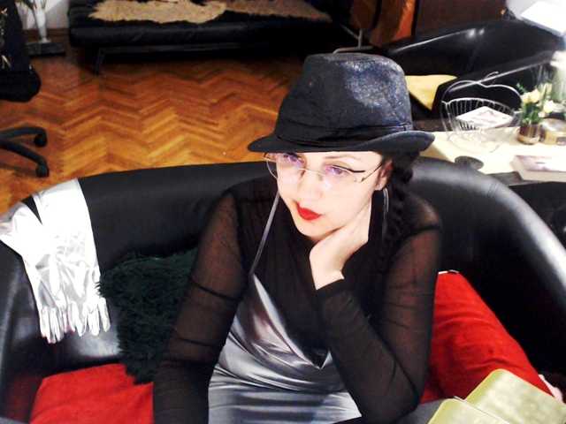 1imperatriza live cam on BongaCams