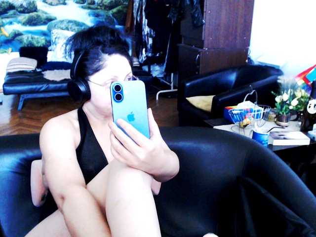 1imperatriza live cam on BongaCams