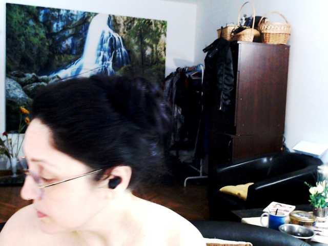 1imperatriza live cam on BongaCams