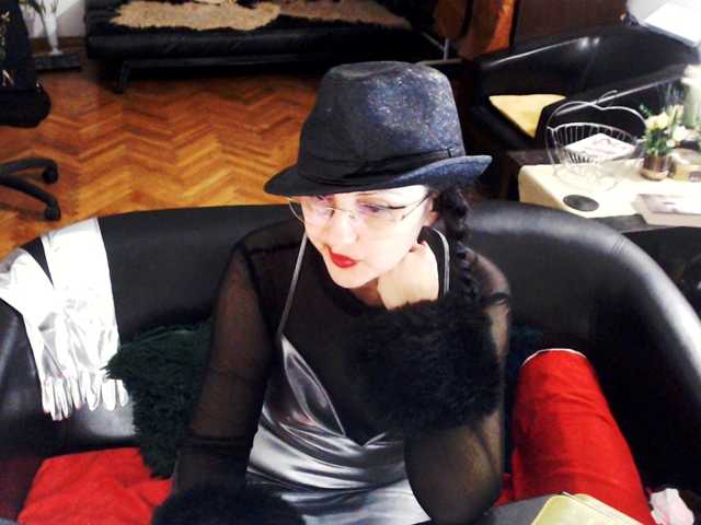 1imperatriza live cam on BongaCams
