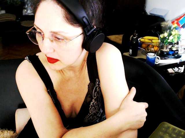 1imperatriza live cam on BongaCams