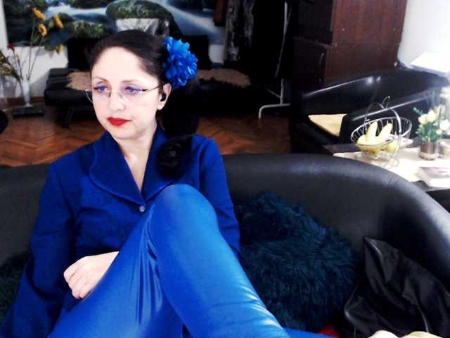1imperatriza live cam on BongaCams