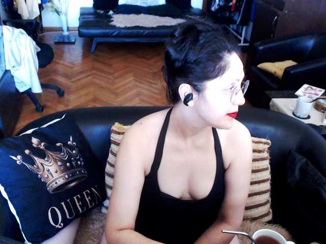 1imperatriza live cam on BongaCams