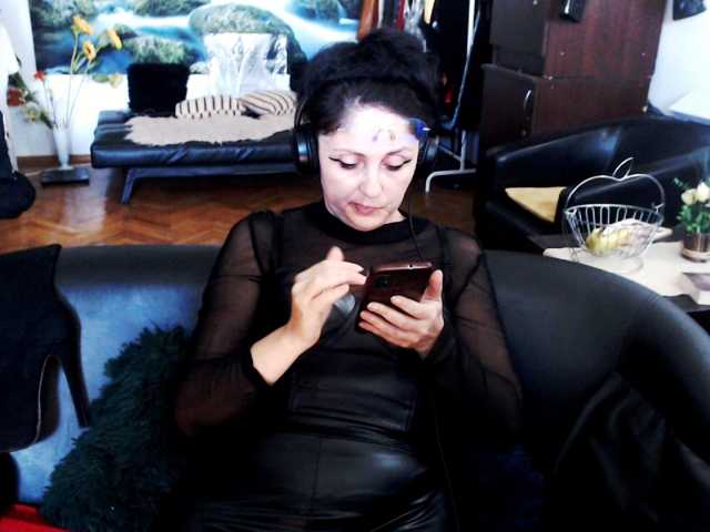 1imperatriza, live now on BongaCams