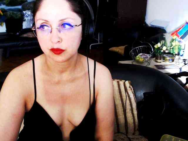 1imperatriza's webcam live show