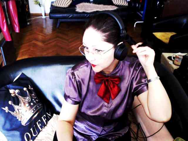 1imperatriza Live Webcam on BongaCams