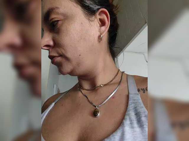 Duramapola, en directo ahora en BongaCams