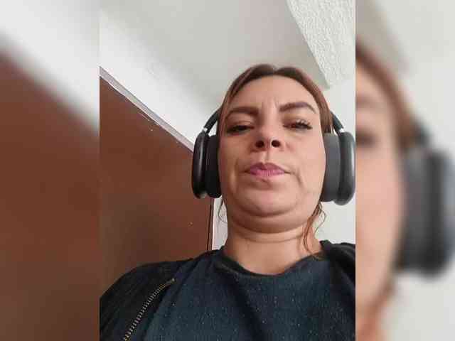 Cocochanell webcam