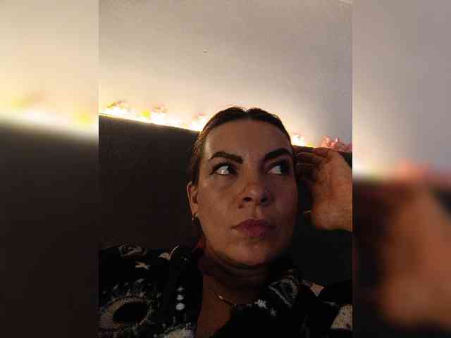 Cocochanell webcam