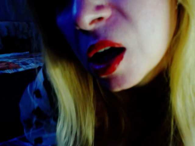 Allenamiss's BongaCams show and profile