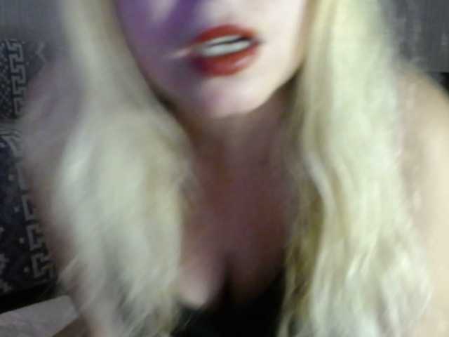 Allenamiss live cam on BongaCams