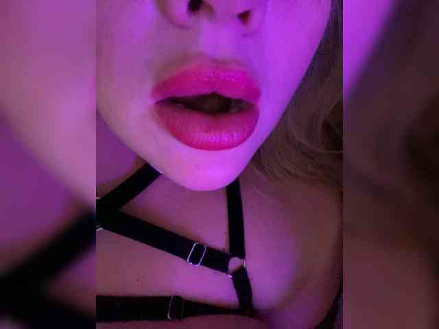 -ALLSAINT- webcam