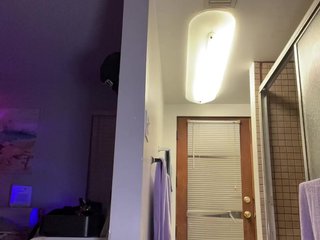 April_XO Porn Show