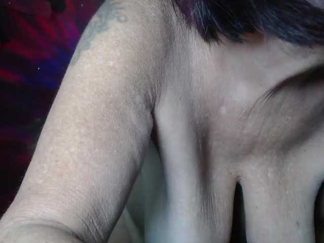Sweetnissapri live cam on BongaCams